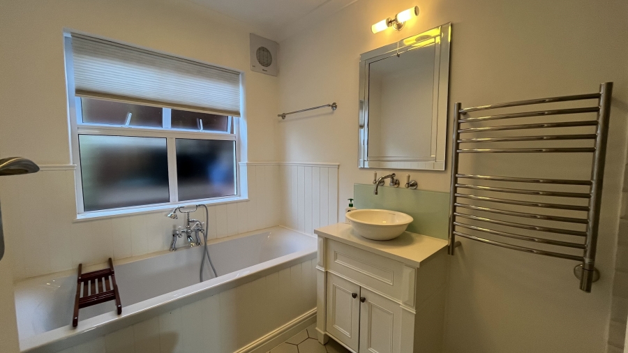 3 Bedroom Property for Sale in Van Riebeeckshof Western Cape